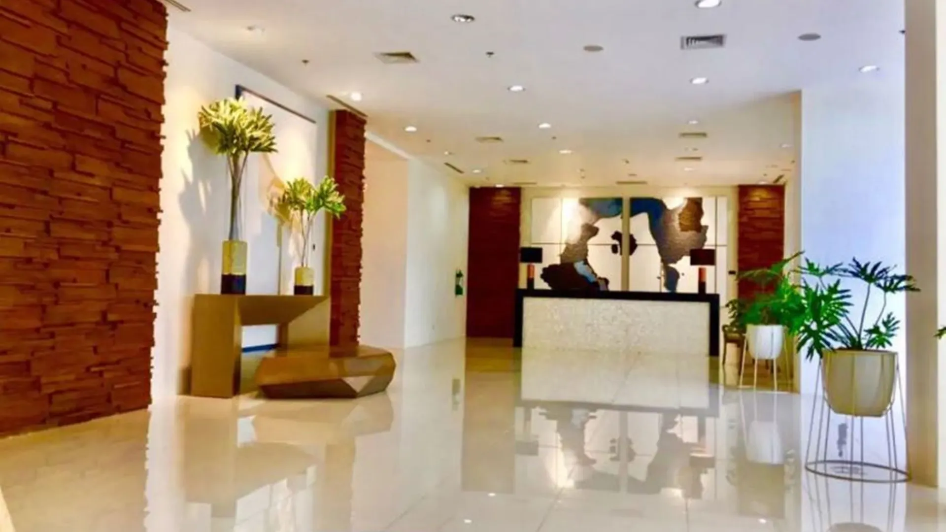 Your Dream Home At Abreeza Davao City Hotel